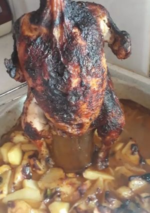 صورة لوصفة دجاج بالبطاطا والسماق على زجاجه