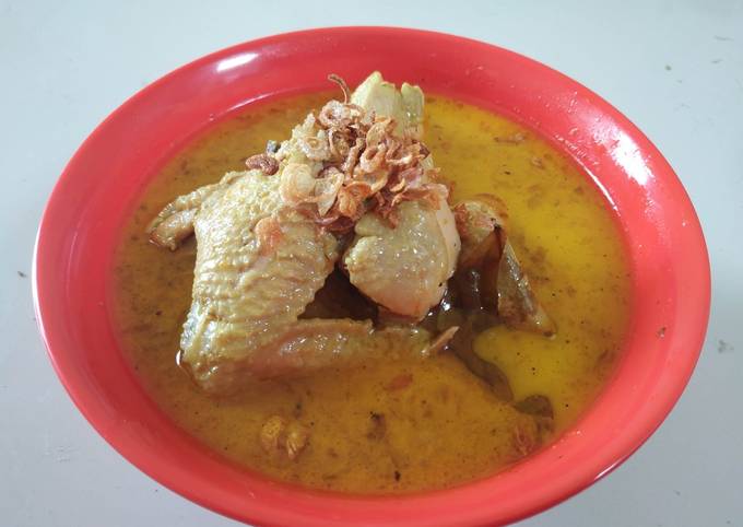 Opor ayam pedas