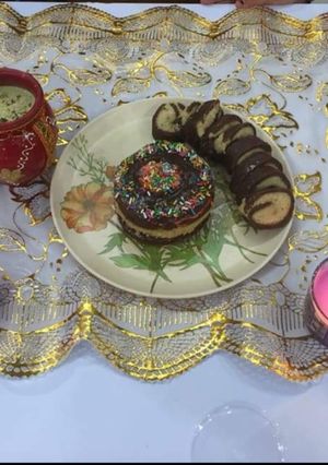 ચોકલેટ કોકોનટ બિસ્કિટ રોલ(Chocolate coconut Biscuit Roll Recipe in Gujarati) રેસીપી મુખ્ય ફોટો