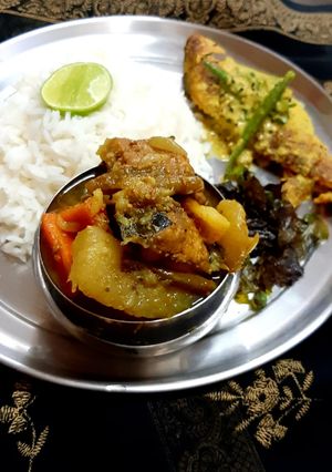 পেঁপে দিয়ে মাগুর মাছের ঝোল(pepe diye magur macher jhol recipe in Bengali) রেসিপির প্রধান ছবি