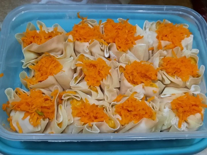 Cara Simple Menyiapkan Resep  Siomay ayam udang (pakai wortel) yang Bikin Ngiler, Enak