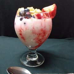 A picture of Overnight oats with mixed fruits.