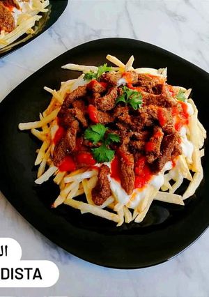 صورة لوصفة كباب بالبطاطس المقلية