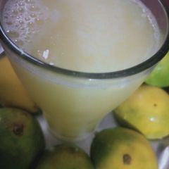 A picture of Fresh mousambi juice.