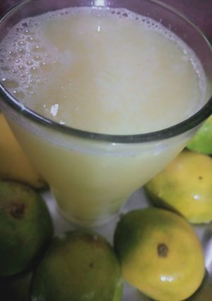 A picture of Fresh mousambi juice.