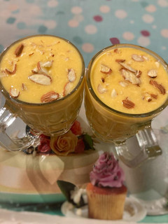 आम की लस्सी(AAM KI LASSI RECIPE IN HINDI) रेसिपी मुख्य फोटो