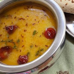 A picture of Lucknowi Dal.