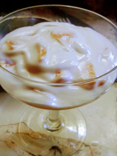 Una foto de Copa de duraznos con crema light