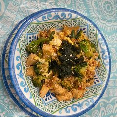 A picture of Leftover stir fry, Bokkeum (볶음).