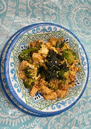 A picture of Leftover stir fry, Bokkeum (볶음).