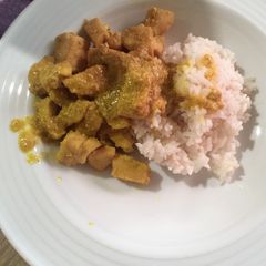 A picture of Tumeric fried chicken.