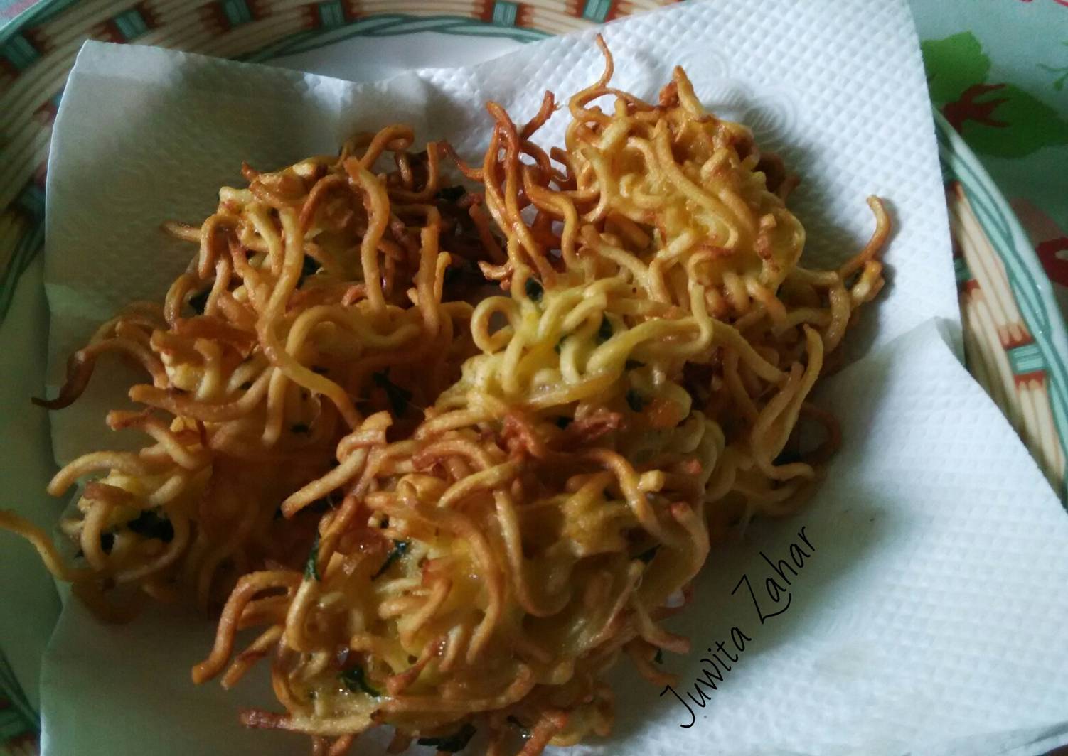 Resep Mie telur goreng campur-campur oleh Juwita Zahar - Cookpad