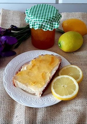 O poză a rețetei Dulceață de lămâie.