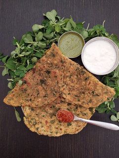 थेपला (Thepla recipe in Hindi) रेसिपी मुख्य फोटो