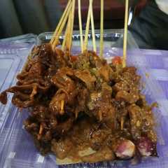 A picture of Sate jamur tiram bumbu kacang#bakulan.