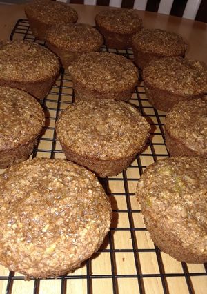 A picture of Apple Oat Muffins.