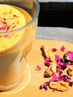 Una foto de Lassi de mango