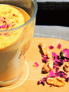 Una foto de Lassi de mango