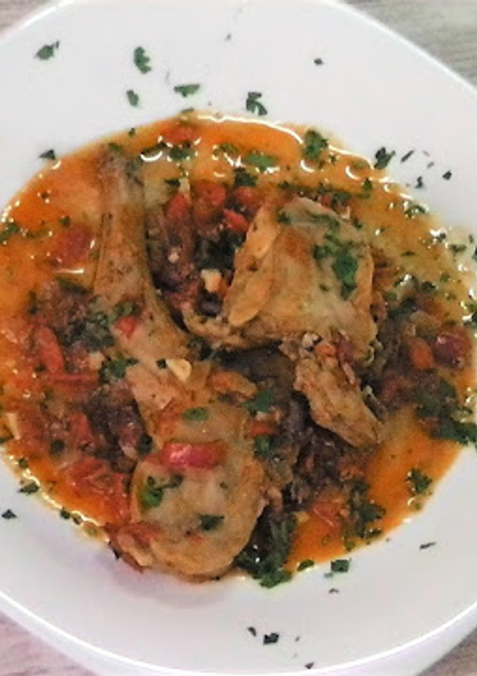 Una foto de Conejo en salsa de verduras