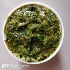 A picture of Lasooni Palak.