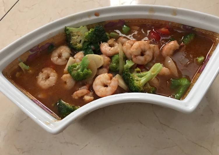 Bagaimana Membuat Udang asam manis simple yang Sempurna