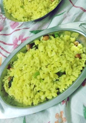 पोहा(Poha recipe in Hindi) रेसिपी मुख्य फोटो