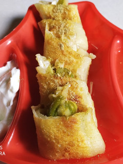 वेज स्प्रिंग रोल (Veg Spring Roll Recipe in Hindi) रेसिपी मुख्य फोटो