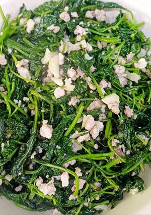Hình của món Rau tầm bóp xào thịt băm.
