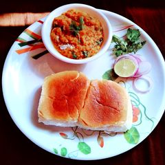 A picture of Pav bhaji.