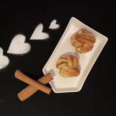 A picture of Twist Cinnamon Roll.