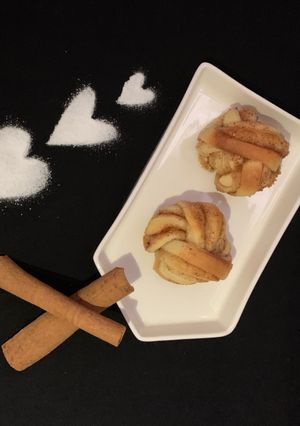 A picture of Twist Cinnamon Roll.