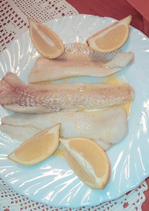 Una foto de Filetes de merluza al microondas con limón
