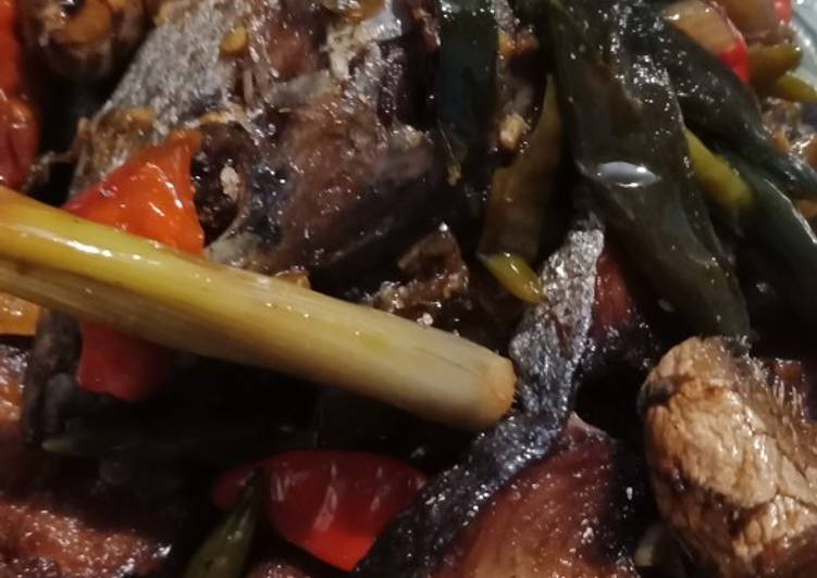 Resep Ikan tongkol cabe ijo yang merasakan kenyamanan