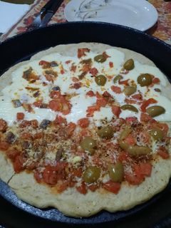 Una foto de Pizza sencilla (1) con amigos