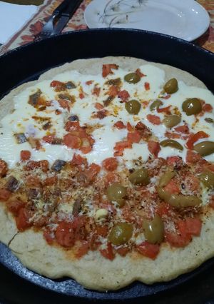 Una foto de Pizza sencilla (1) con amigos
