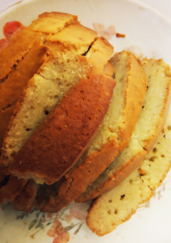 A picture of Sponge Cake.
