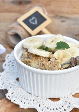 Zdjęcie przepisu Bananowa owsianka z piekarnika z otrębami owsianymi.