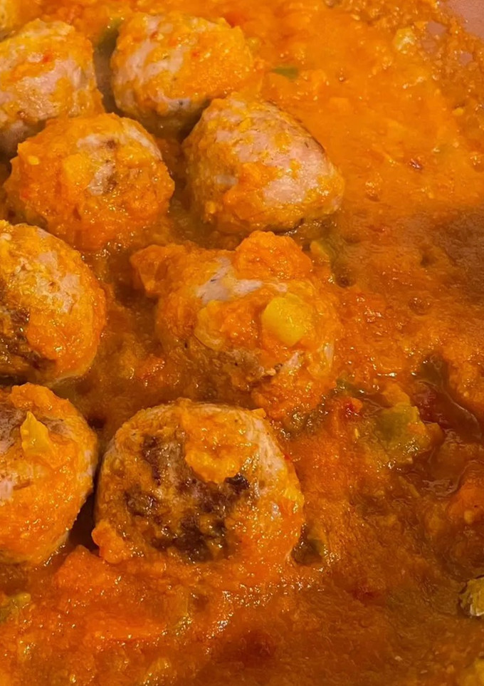 Una foto de Albóndigas con salsa