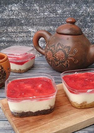 Foto resep Strawberry Cheese-Yoghurt Cake No Bake