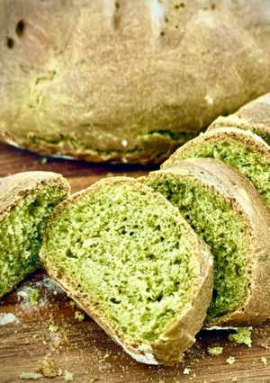 Hình của món 🌱 Bánh Mì Tảo Xoăn Spirulina (Vegan).
