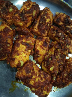 पनीर क्रिस्पी (paneer crispy recipe in marathi) रेसिपी चे मुख्य फोटो