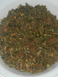 A picture of Green Beans (phaliyaan) and Mutton Qeema.