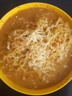 બટર ચીઝ મસાલા મેગી (Butter Cheese Masala Maggi Recipe In Gujarati) રેસીપી મુખ્ય ફોટો