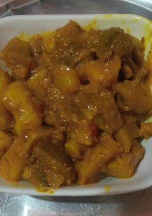 आलू बैंगन की सब्जी (Aloo baingan ki sabzi recipe in hindi) रेसिपी मुख्य फोटो