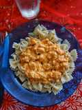 Salsa con pollo para fideos