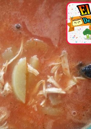 Una foto de Sopa de papa con pollo