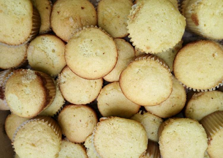 Recipe of Speedy Vanilla cupcakes | So Yummy Food Recipe From My Kitchen