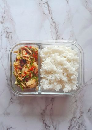 Foto resep Ayam Suwir Daun Jeruk
