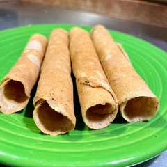 Una foto de Cubanitos, ideales rellenos de dulce de leche