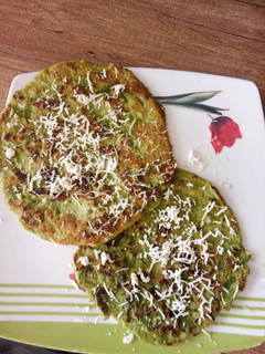A picture of Moong dal Chilla.